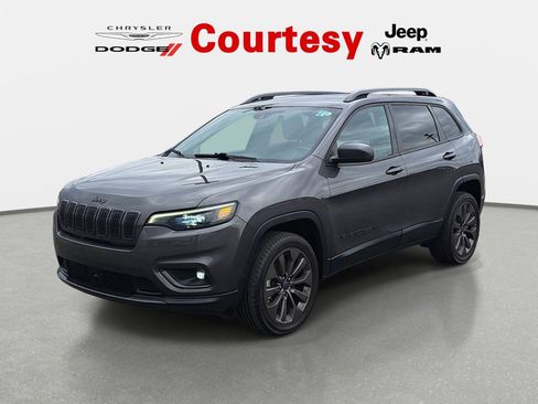 Certified 2021 Jeep Cherokee Latitude Lux 80th Anniv w/ Quick Order Package 26U 80TH AWD/4WD image 9