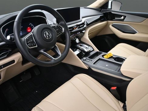 Certified 2025 Acura MDX SH-AWD image 2