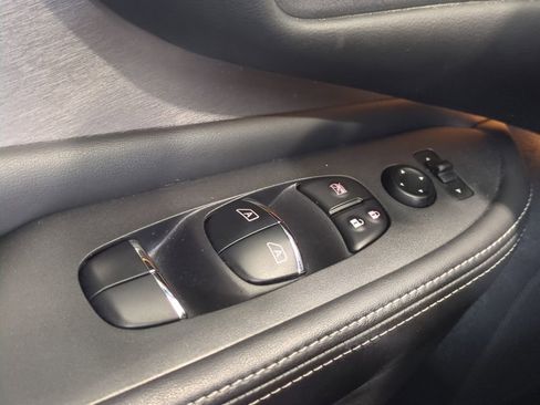 Used 2021 Nissan Murano SL w/ SL Moonroof Package image 23