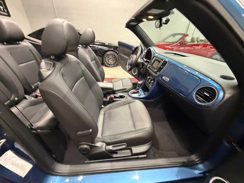 Used 2019 Volkswagen Beetle 2.0T S FWD image 34