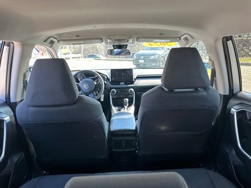 Used 2024 Toyota RAV4 LE AWD/4WD image 13