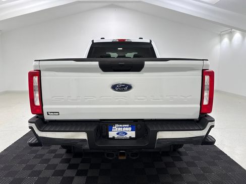 Used 2025 Ford F250 XLT w/ FX4 Off-Road Package AWD/4WD image 6
