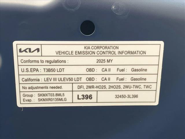 Used 2025 Kia Telluride S FWD image 28