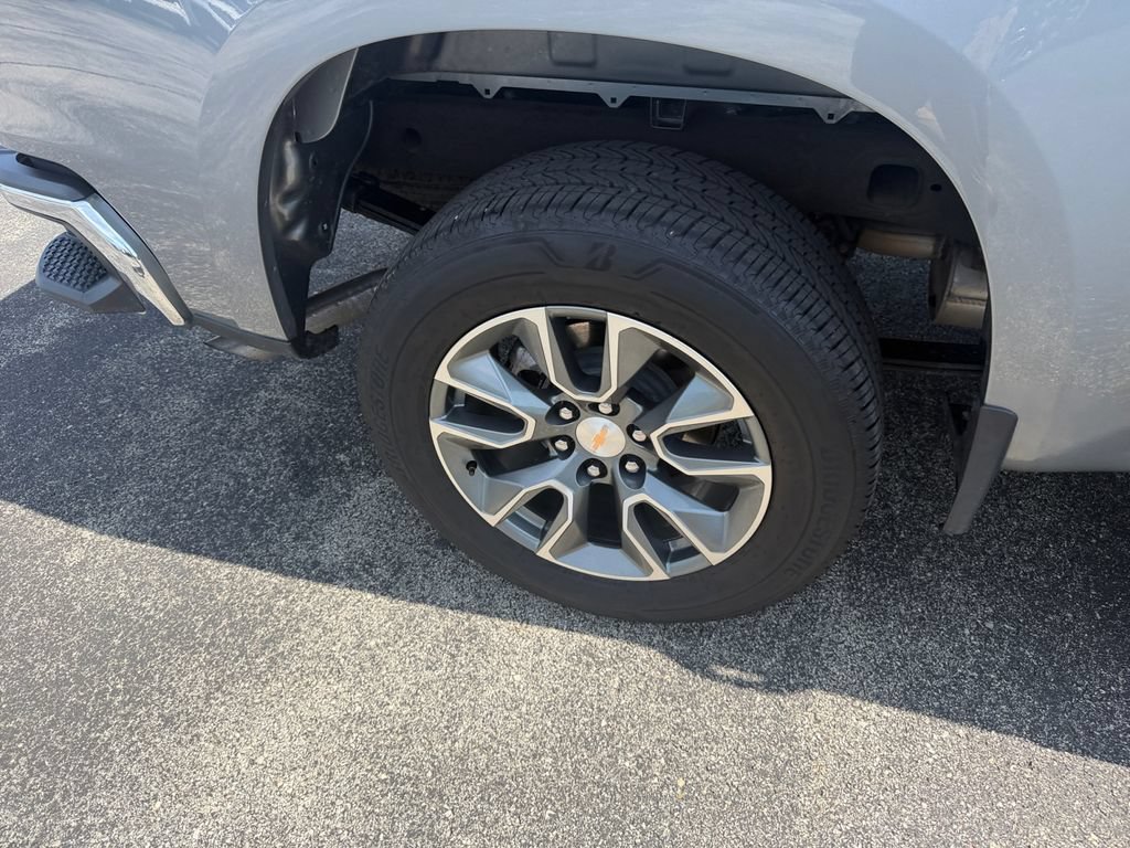 Certified 2025 Chevrolet Silverado 1500 LT AWD/4WD image 29