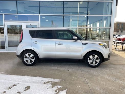 Used 2019 Kia Soul image 4