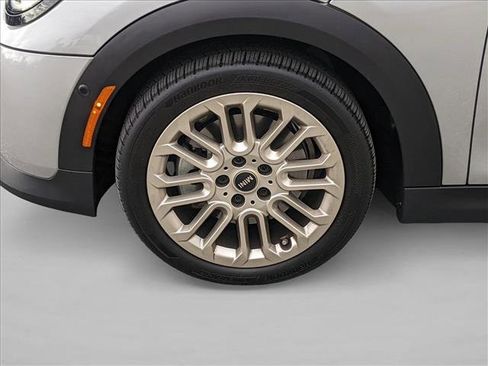 Certified 2025 MINI Cooper 2-Door Hardtop image 22