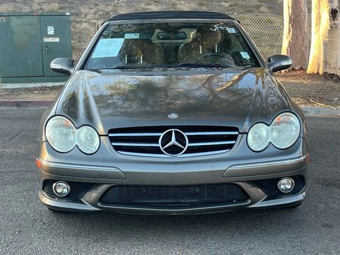 Used 2009 Mercedes-Benz CLK 550 Cabriolet image 4