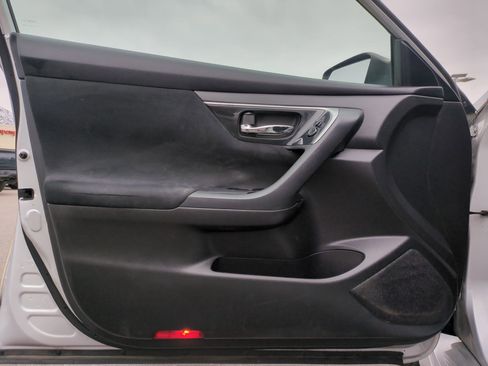 Used 2014 Nissan Altima 2.5 SV image 14