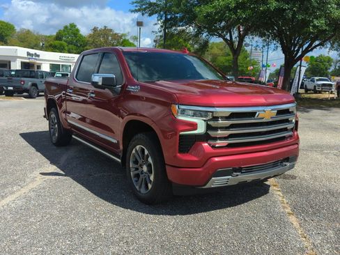 Used 2024 Chevrolet Silverado 1500 High Country w/ Max Trailering Package AWD/4WD image 8