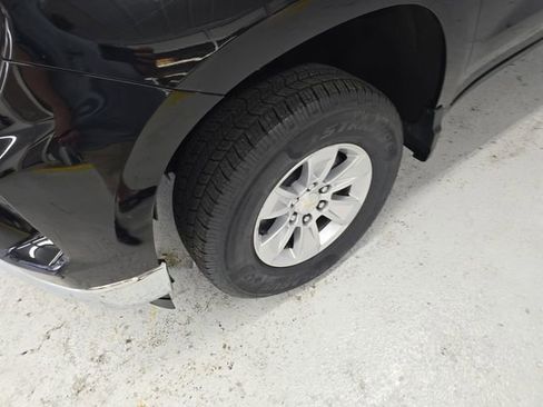 Used 2022 Chevrolet Silverado 1500 LT image 9