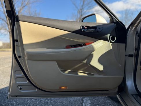 Used 2012 Lexus ES 350 4dr Sdn image 14