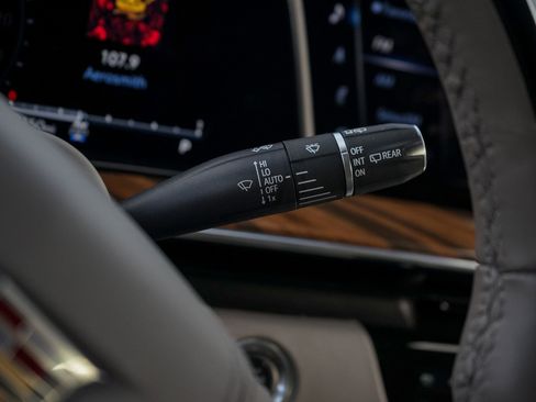 Used 2024 Cadillac Escalade ESV Sport Platinum image 23