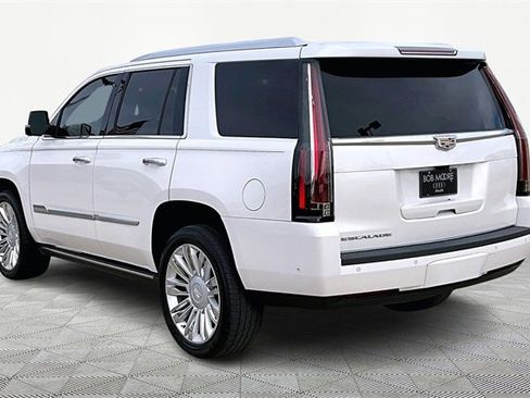 Used 2019 Cadillac Escalade Platinum image 12
