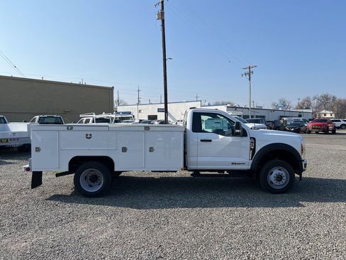 New 2024 Ford F550 4x4 Regular Cab Super Duty image 5