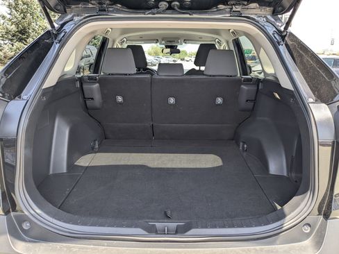 Used 2024 Toyota RAV4 XLE AWD/4WD image 29