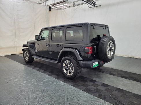 Used 2018 Jeep Wrangler Unlimited Sahara w/ LED Lighting Group AWD/4WD image 5