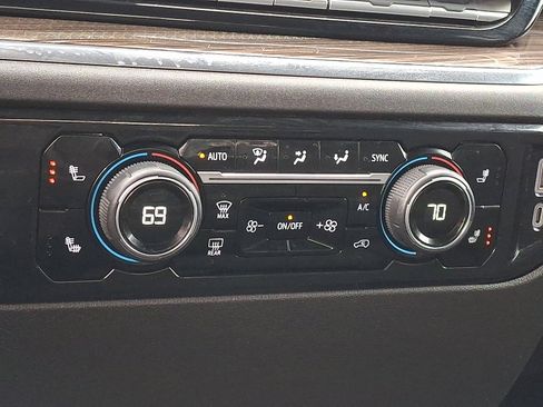 Used 2023 Chevrolet Silverado 1500 LT image 15