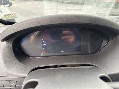 Used 2024 RAM ProMaster 3500 w/ Delivery Van Package image 4