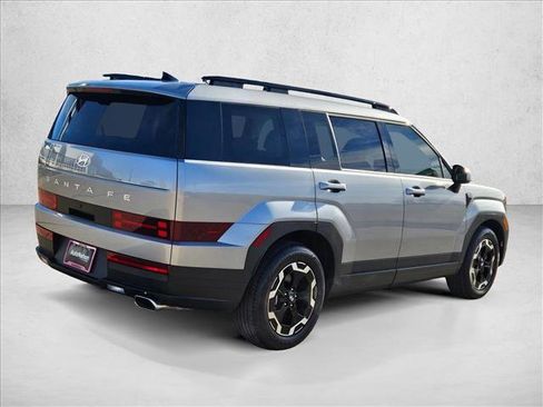 Used 2025 Hyundai Santa Fe SEL image 5