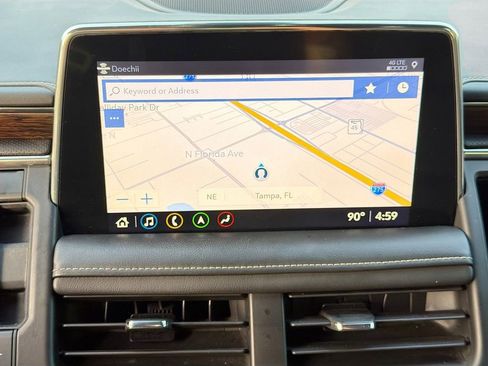 Used 2021 Chevrolet Tahoe Premier w/ Premium Package image 32