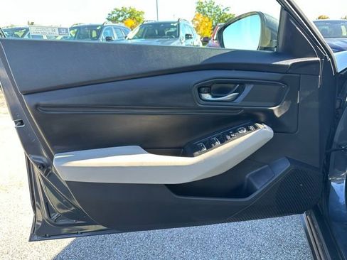 Used 2023 Honda Accord EX image 22