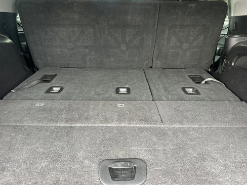 Used 2016 Chevrolet Tahoe LT RWD image 19