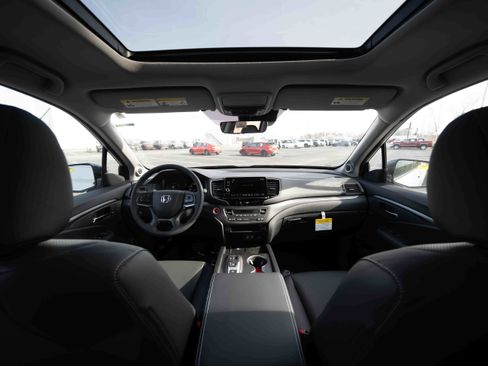 New 2026 Honda Ridgeline RTL image 19