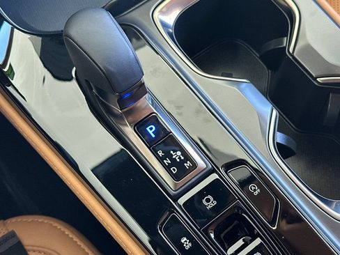 Used 2025 Lexus NX 250 FWD w/ Accessory Package (Z2) image 24