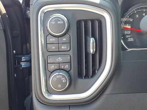 Used 2021 Chevrolet Silverado 1500 LT image 21