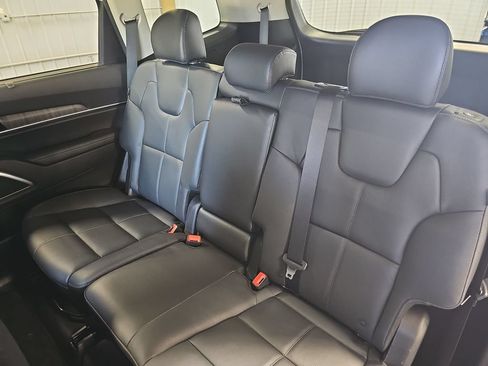 Certified 2023 Kia Telluride EX FWD image 15