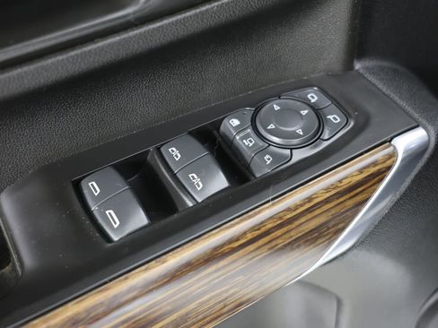 Used 2021 Chevrolet Silverado 2500 High Country w/ Z71 Off-Road Package image 25