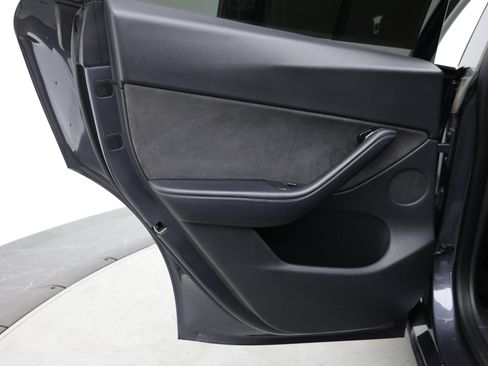 Used 2020 Tesla Model Y Performance AWD/4WD image 27