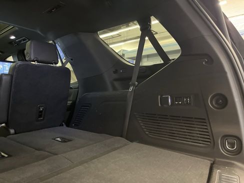 Used 2021 Chevrolet Tahoe RST w/ Luxury Package image 44