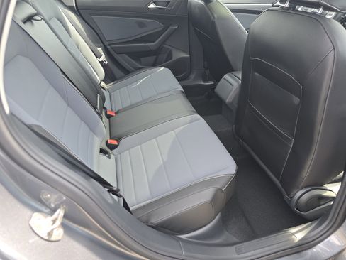 New 2026 Volkswagen Jetta SE FWD image 15