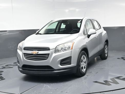 Used 2016 Chevrolet Trax LS image 11