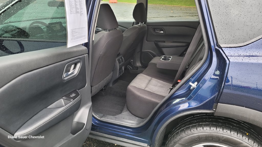 Used 2025 Nissan Rogue SV AWD/4WD image 25