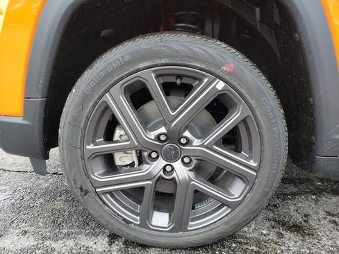 New 2026 Jeep Compass Latitude AWD/4WD image 12