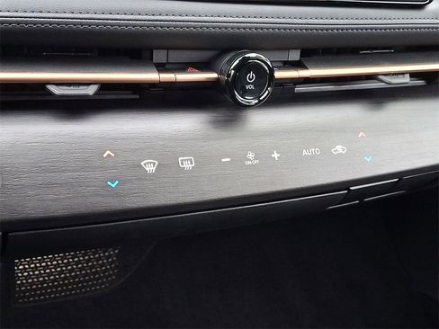 Used 2024 Nissan Ariya AWD image 16