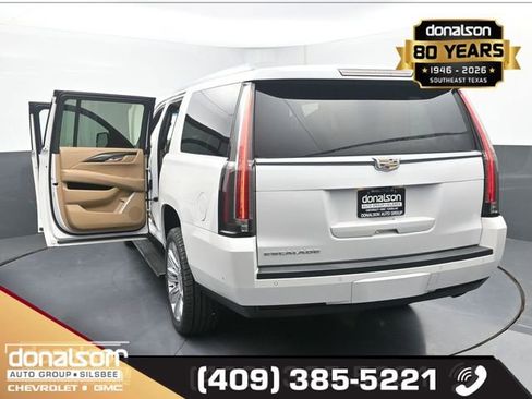 Used 2018 Cadillac Escalade ESV Platinum image 24