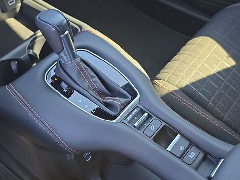 Used 2024 Honda HR-V Sport image 28