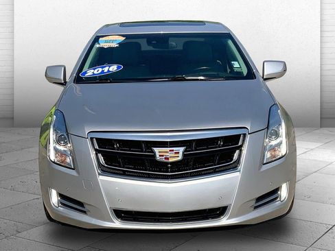 Used 2016 Cadillac XTS Premium FWD image 2