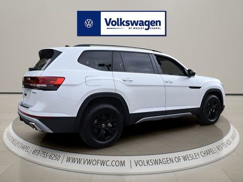 New 2026 Volkswagen Atlas Peak Edition AWD/4WD image 7