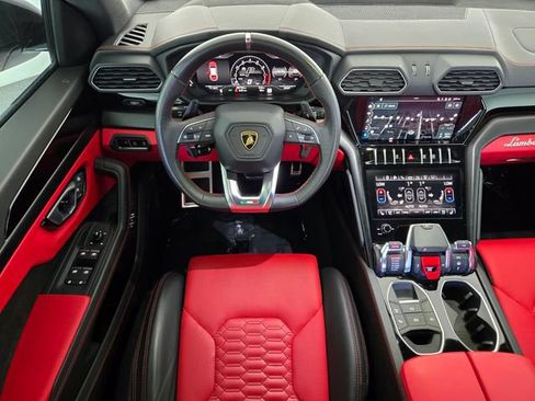 Used 2022 Lamborghini Urus AWD/4WD image 12