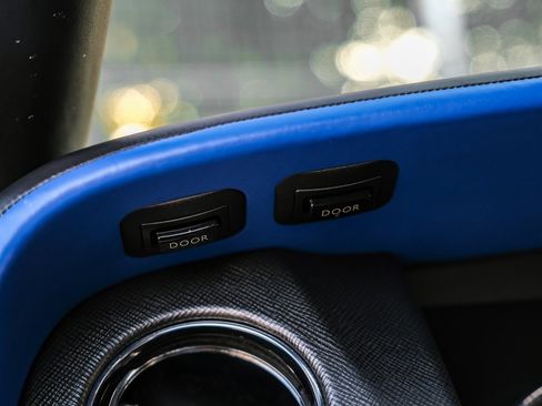 Used 2021 Rolls-Royce Cullinan image 30