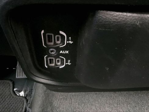 Used 2020 RAM 1500 Laramie image 32