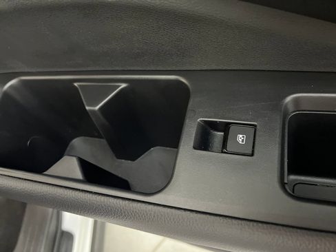 Used 2024 Nissan Pathfinder SV FWD image 26