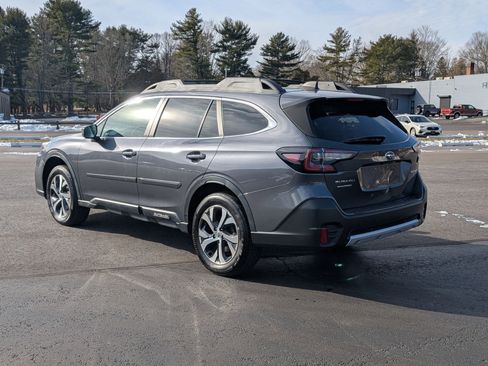 Used 2022 Subaru Outback Limited image 5