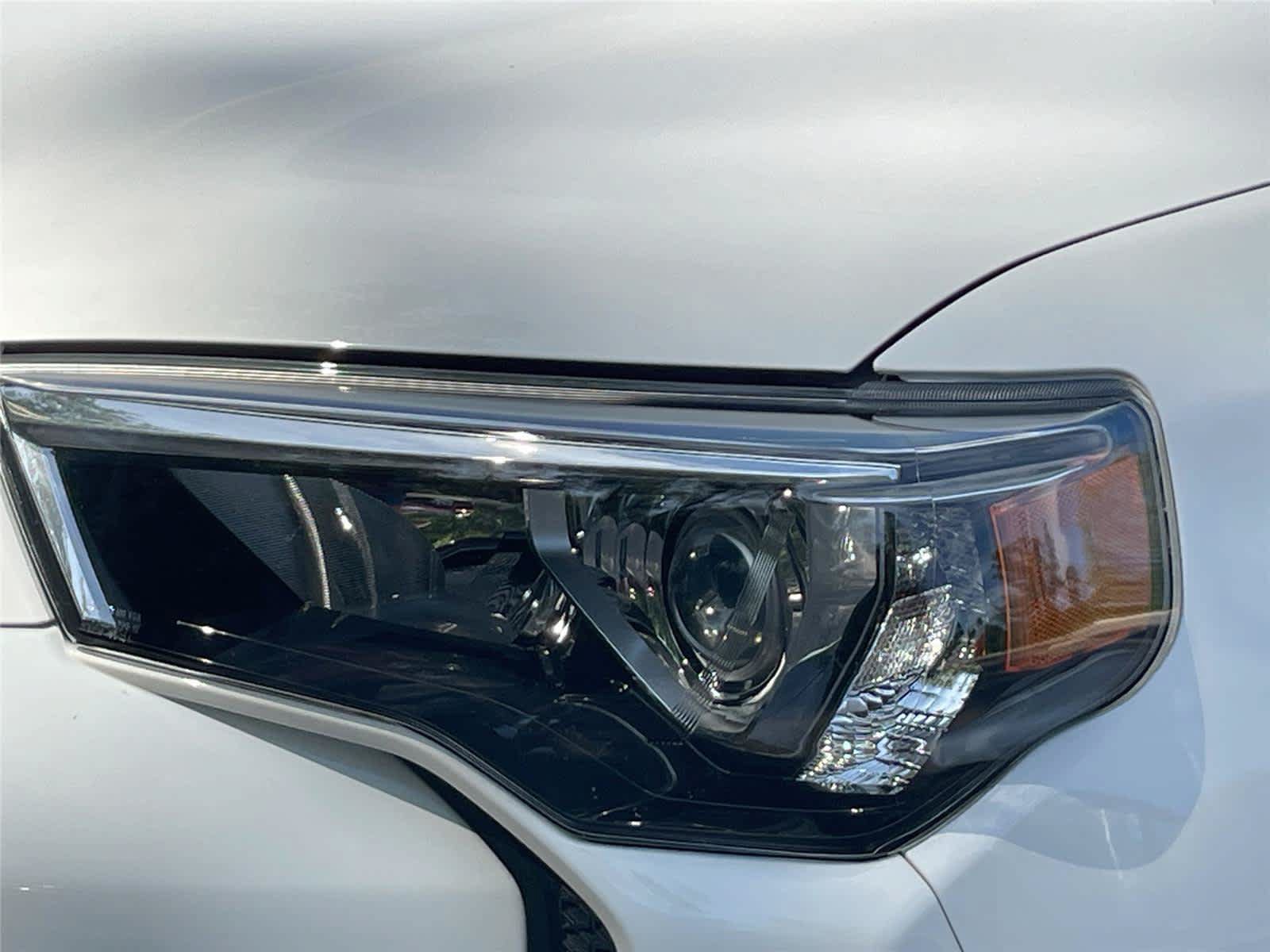 Used 2019 Toyota 4Runner SR5 Premium AWD/4WD image 9