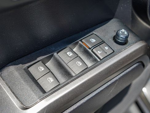 Certified 2020 Toyota Tacoma SR5 RWD image 23