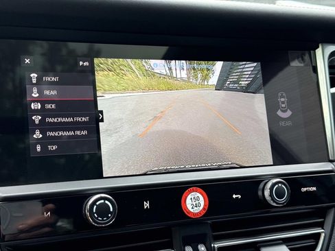 Certified 2025 Porsche Macan Turbo AWD/4WD image 20